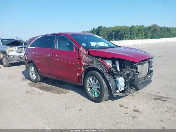 5XYPG4A32GG030938 2016 KIA SORENTO - Image 1