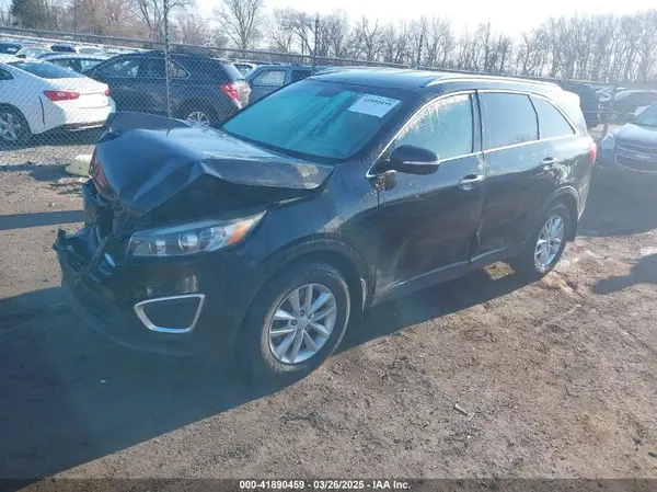 5XYPG4A32GG031328 2016 KIA SORENTO - Image 2