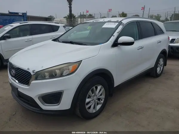 5XYPG4A32GG034259 2016 KIA SORENTO - Image 2