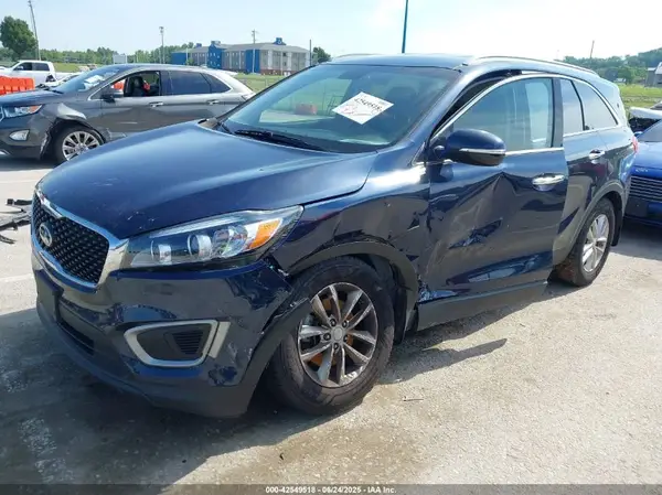 5XYPG4A32GG036271 2016 KIA SORENTO - Image 2