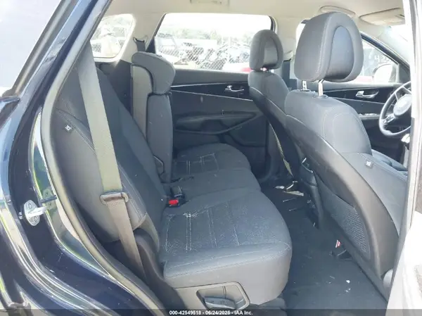 5XYPG4A32GG036271 2016 KIA SORENTO - Image 8