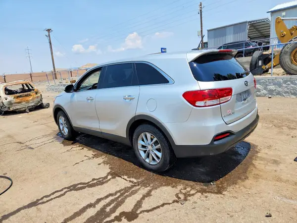 5XYPG4A32GG042412 2016 KIA SORENTO - Image 2