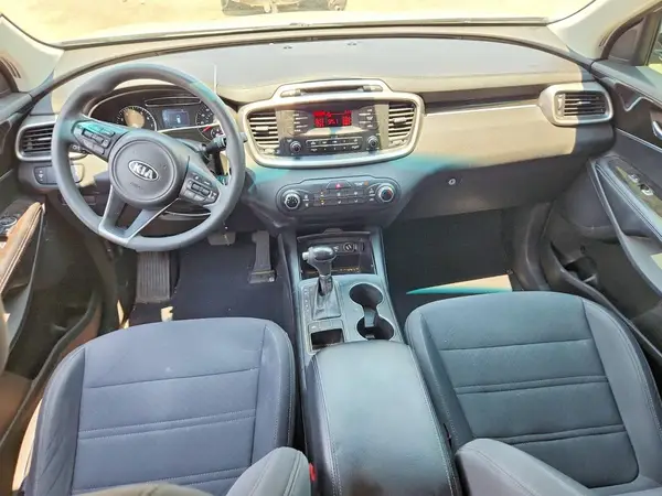 5XYPG4A32GG042412 2016 KIA SORENTO - Image 8
