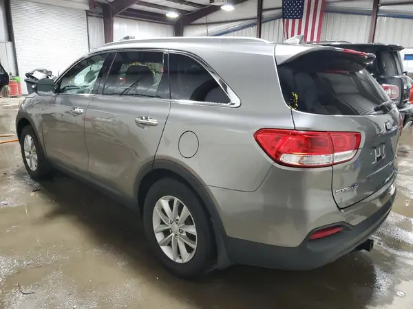 5XYPG4A32GG043320 2016 KIA SORENTO - Image 2
