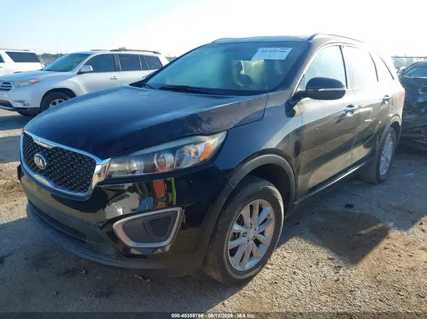 5XYPG4A32GG047562 2016 KIA SORENTO - Image 2