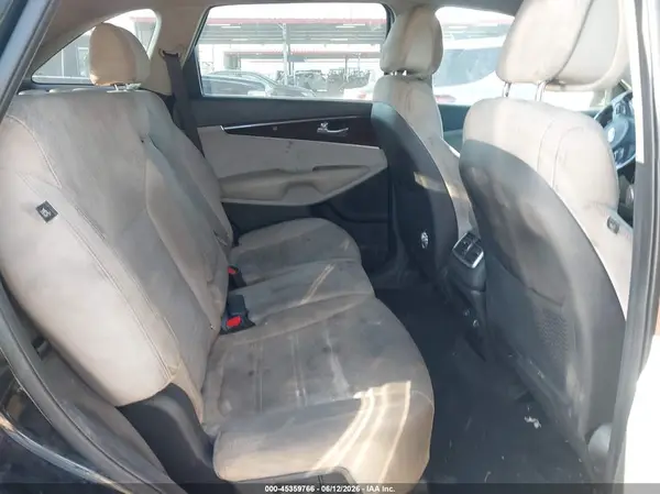 5XYPG4A32GG047562 2016 KIA SORENTO - Image 8