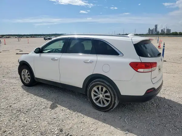 5XYPG4A32GG058741 2016 KIA SORENTO - Image 2