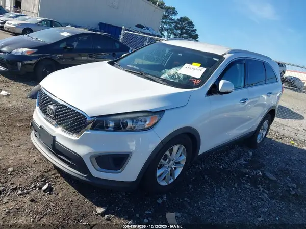 5XYPG4A32GG058755 2016 KIA SORENTO - Image 2