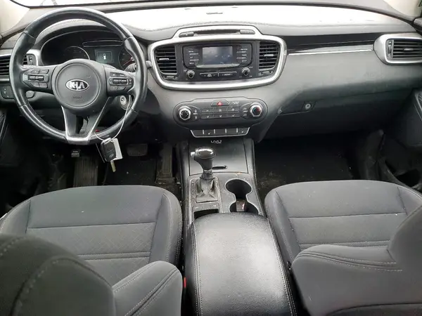 5XYPG4A32GG063972 2016 KIA SORENTO - Image 8
