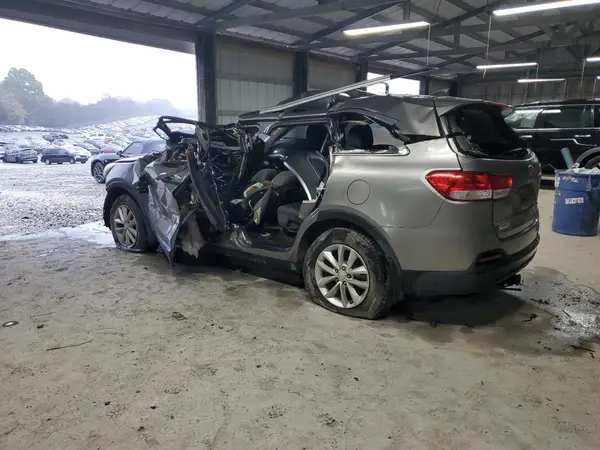 5XYPG4A32GG070579 2016 KIA SORENTO - Image 2