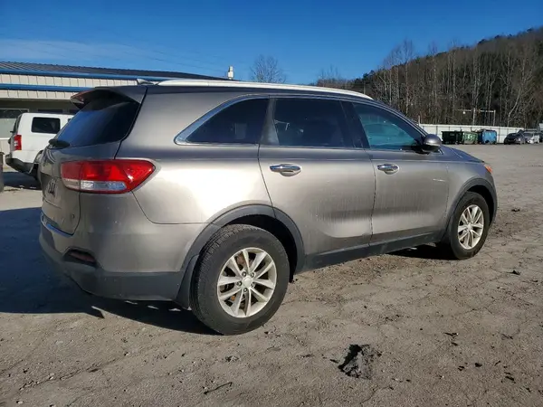 5XYPG4A32GG074342 2016 KIA SORENTO - Image 2