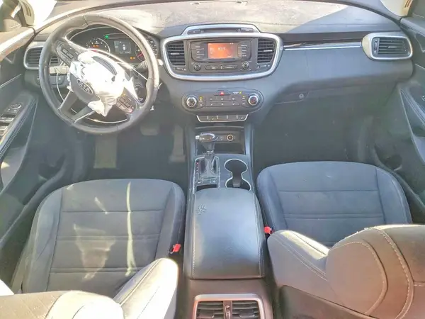 5XYPG4A32GG074342 2016 KIA SORENTO - Image 8