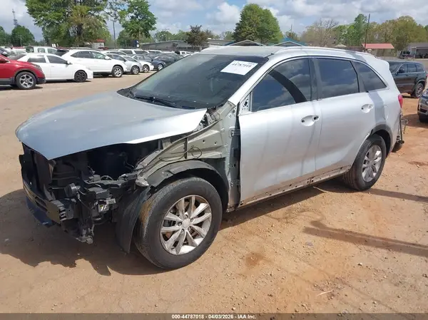 5XYPG4A32GG081890 2016 KIA SORENTO - Image 2
