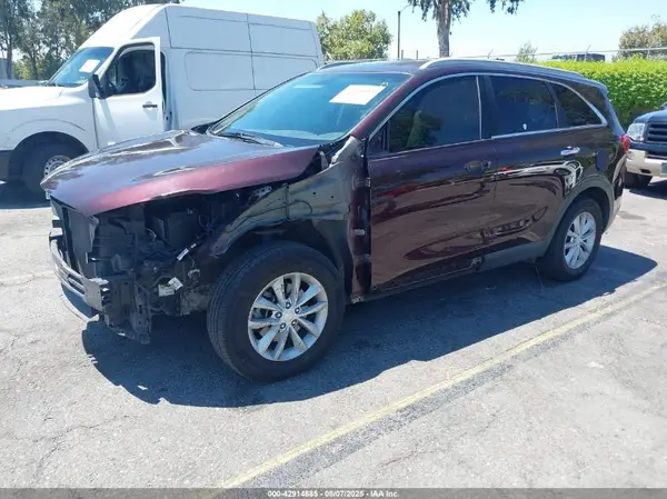 5XYPG4A32GG082828 2016 KIA SORENTO - Image 2