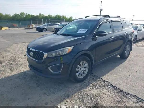 5XYPG4A32GG086300 2016 KIA SORENTO - Image 2