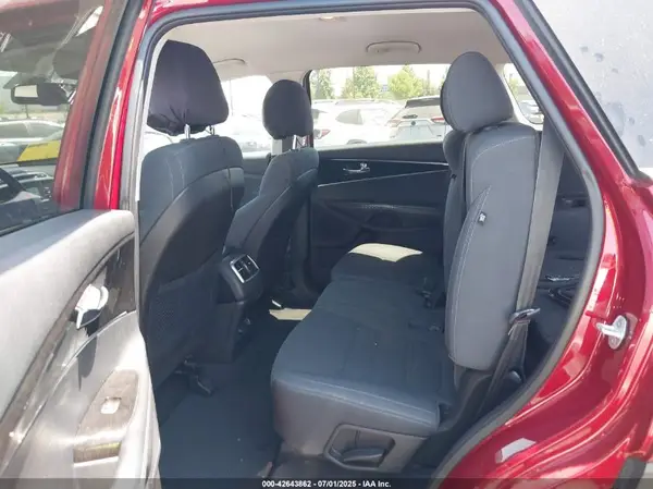 5XYPG4A32GG086538 2016 KIA SORENTO - Image 8