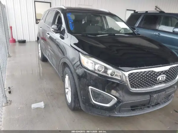 5XYPG4A32GG094087 2016 KIA SORENTO - Image 1