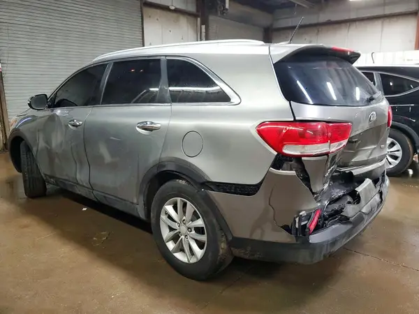 5XYPG4A32GG095112 2016 KIA SORENTO - Image 2