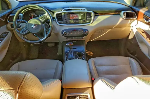5XYPG4A32GG096003 2016 KIA SORENTO - Image 8