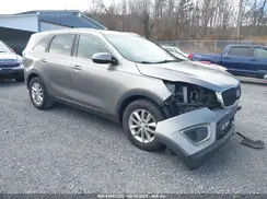 5XYPG4A32GG118100 2016 KIA SORENTO