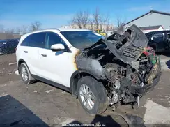 5XYPG4A32GG119389 2016 KIA SORENTO