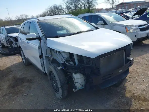 5XYPG4A32GG121479 2016 KIA SORENTO - Image 1