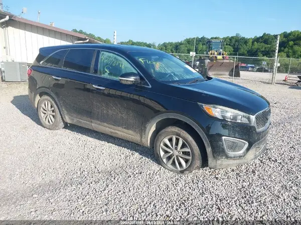 5XYPG4A32GG124642 2016 KIA SORENTO - Image 1