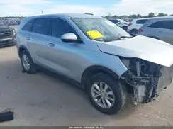 5XYPG4A32GG139318 2016 KIA SORENTO