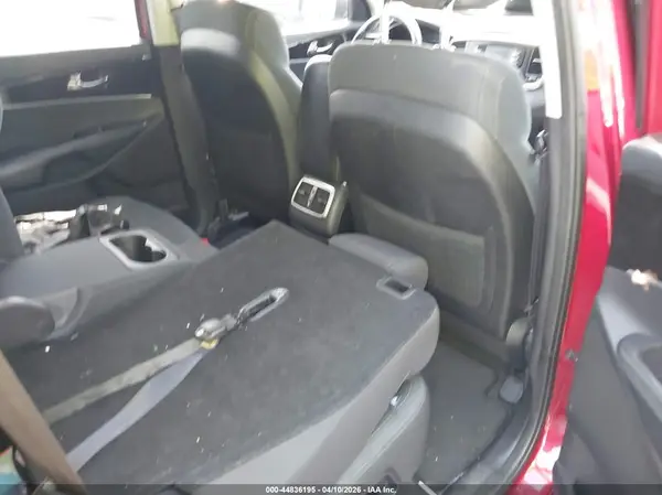 5XYPG4A32GG140842 2016 KIA SORENTO - Image 8
