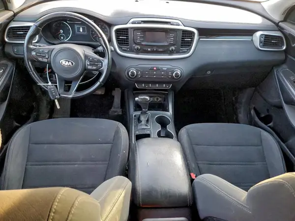5XYPG4A32GG162372 2016 KIA SORENTO - Image 8