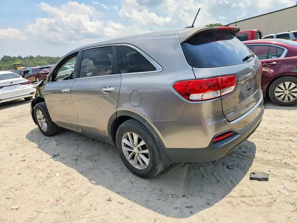 5XYPG4A32GG166809 2016 KIA SORENTO - Image 2