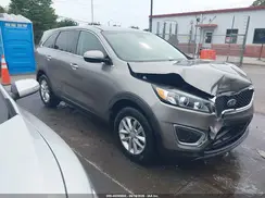 5XYPG4A32GG171010 2016 KIA SORENTO