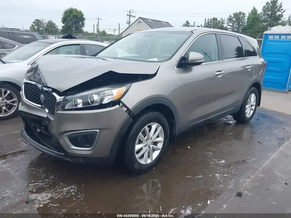 5XYPG4A32GG171010 2016 KIA SORENTO - Image 2