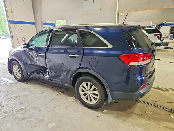 5XYPG4A32GG182959 2016 KIA SORENTO - Image 2