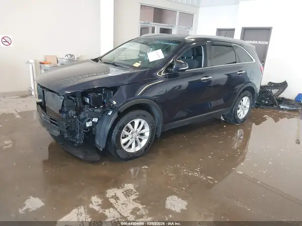 5XYPG4A32GG186865 2016 KIA SORENTO - Image 2