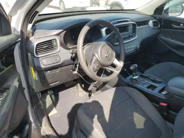 5XYPG4A32HG188598 2017 KIA SORENTO - Image 8