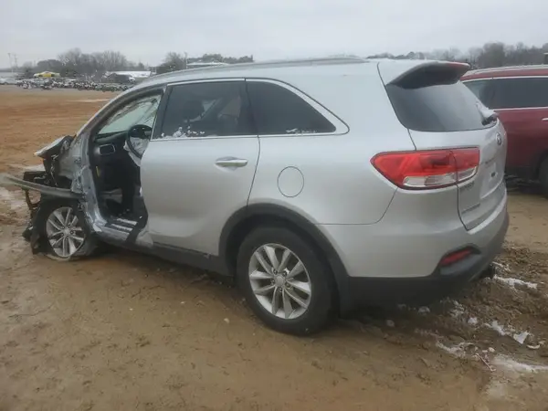 5XYPG4A32HG194501 2017 KIA SORENTO - Image 2
