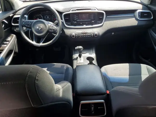 5XYPG4A32HG196264 2017 KIA SORENTO - Image 8