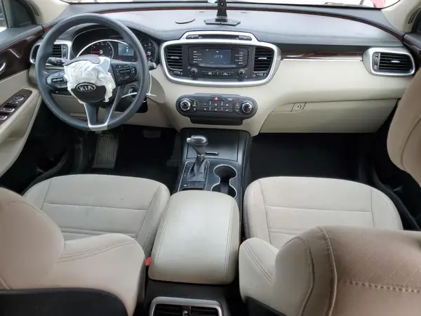 5XYPG4A32HG213404 2017 KIA SORENTO - Image 8