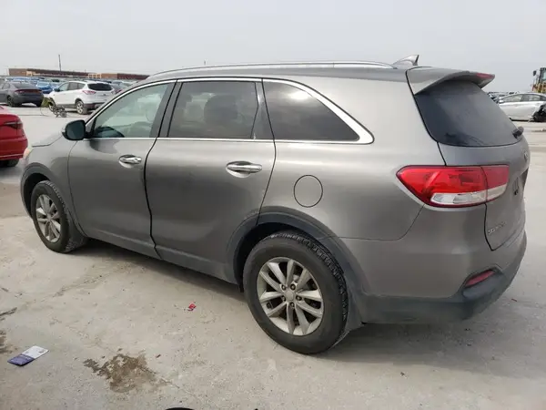 5XYPG4A32HG214309 2017 KIA SORENTO - Image 2