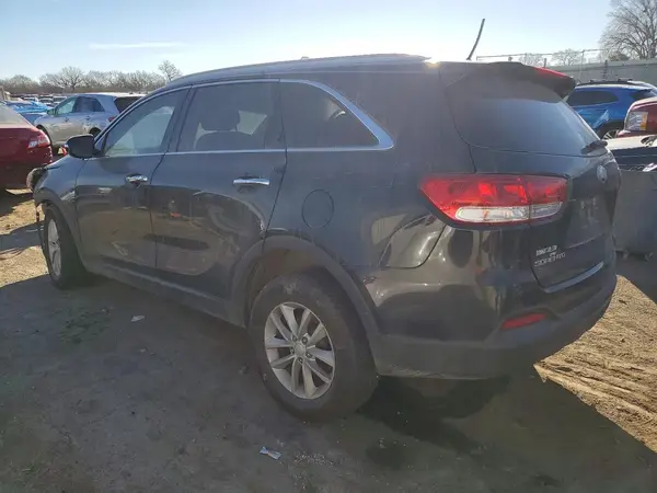5XYPG4A32HG217257 2017 KIA SORENTO - Image 2
