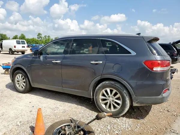5XYPG4A32HG220434 2017 KIA SORENTO - Image 2