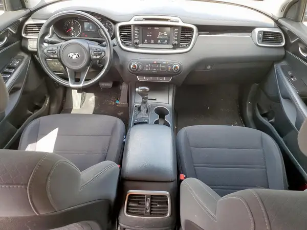 5XYPG4A32HG220434 2017 KIA SORENTO - Image 8
