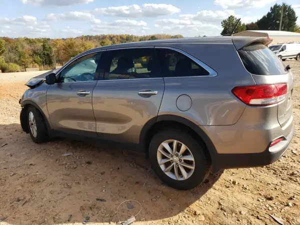 5XYPG4A32HG221504 2017 KIA SORENTO - Image 2