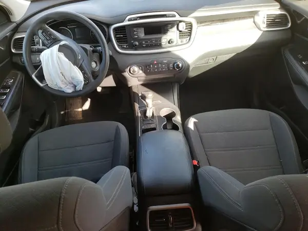 5XYPG4A32HG221504 2017 KIA SORENTO - Image 8