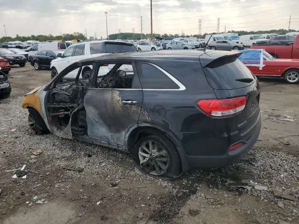5XYPG4A32HG222586 2017 KIA SORENTO - Image 2