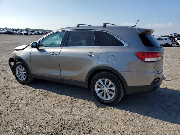 5XYPG4A32HG237251 2017 KIA SORENTO - Image 2