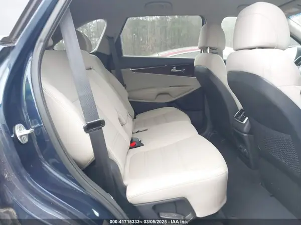 5XYPG4A32HG237671 2017 KIA SORENTO - Image 8