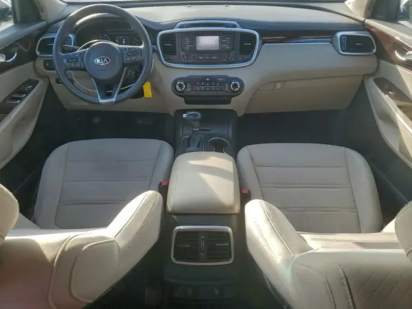 5XYPG4A32HG241834 2017 KIA SORENTO - Image 8