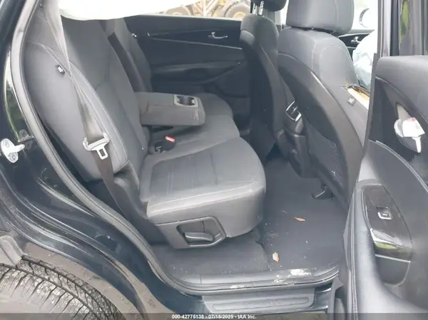 5XYPG4A32HG252008 2017 KIA SORENTO - Image 8